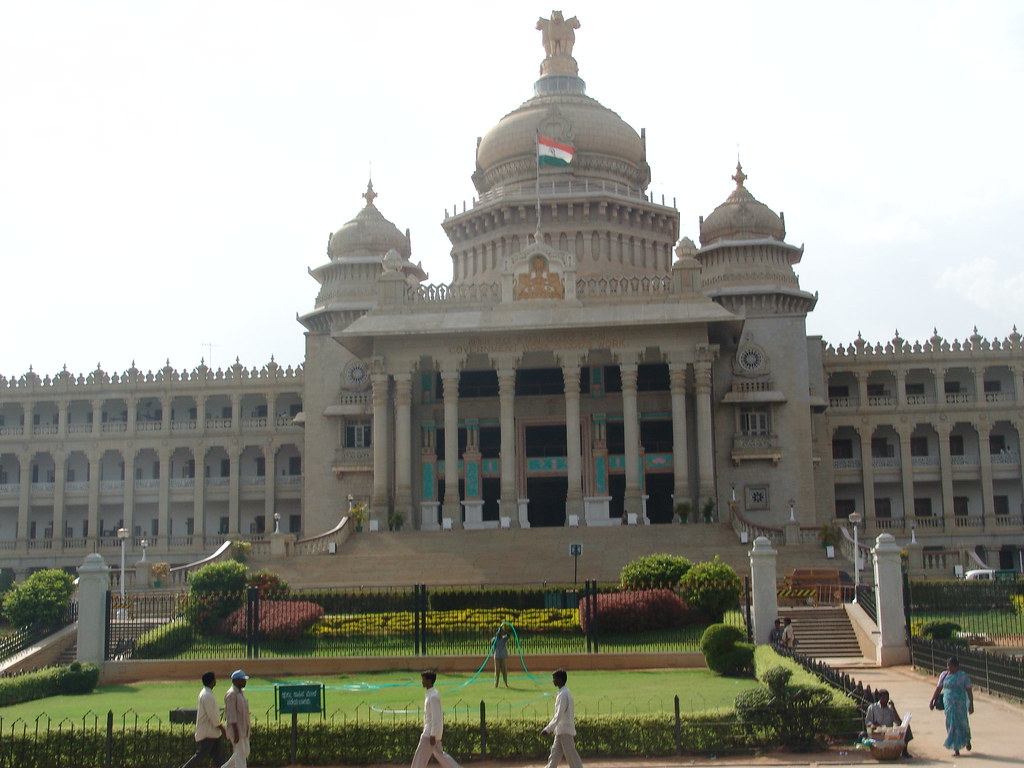 Bangalore Revamps Transport Policy, Reshaping Public Transit and Road Funding